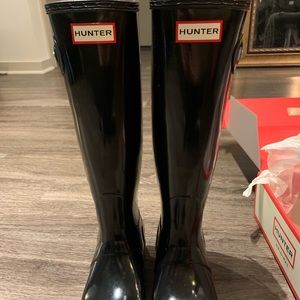 Black original Hunter rain boots